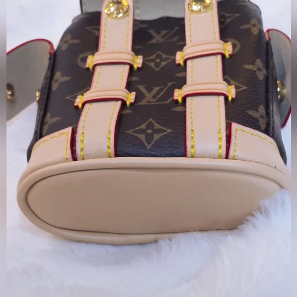 Stylish Upcycled Designer Mini Bag Keychain - Picture 5 of 6